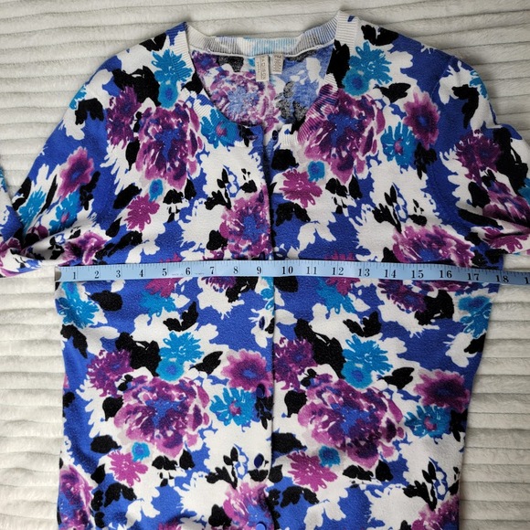 Madison Petite Floral Cardigan Sweater PM Purple Blue Button Front Knit Top - Picture 4 of 9